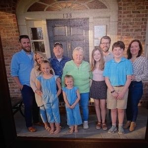 Meet your Posher, Leslie